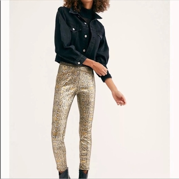 Free People | NWT Rio Vegan Metallic Gold Python Snakeskin Pull On Leggings M - Picture 4 of 6